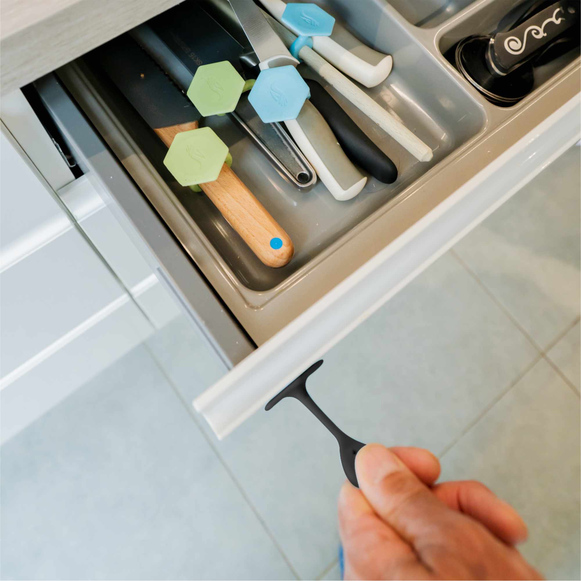 Sticky Toggle (4 Pack)