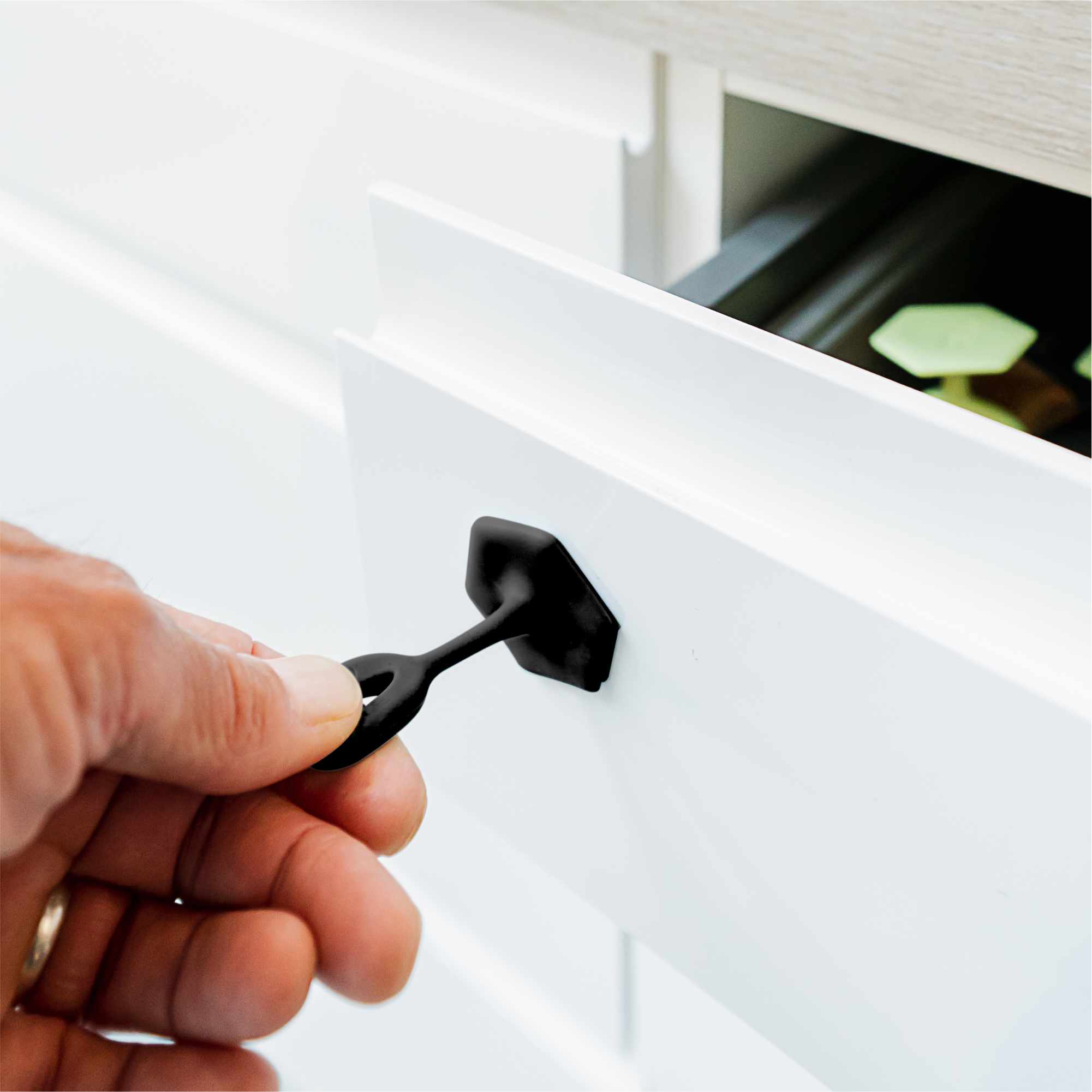 Sticky Toggle (4 Pack)